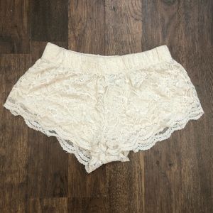 Forever 21 Lace Scalloped Shorts